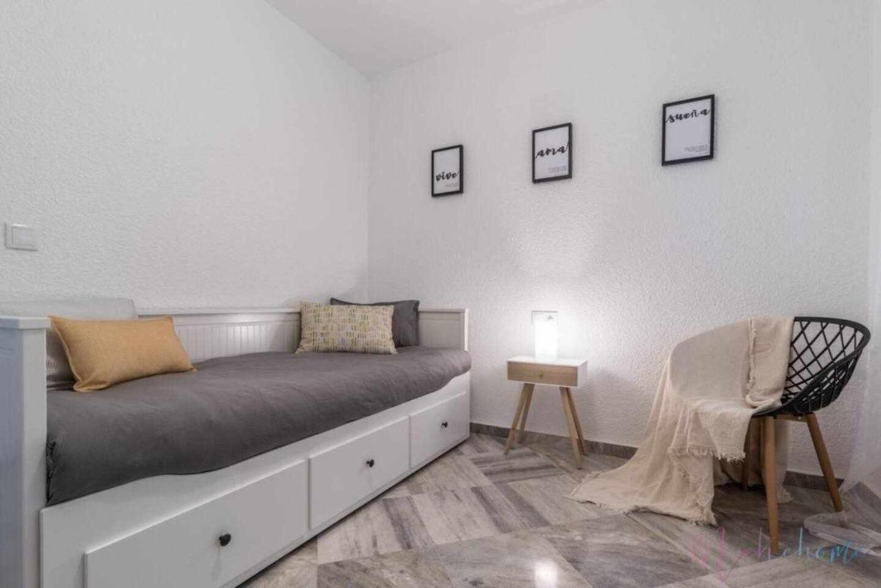 Apartamento Tranquilo En Pleno Centro Con Garaje Huelva Exterior photo